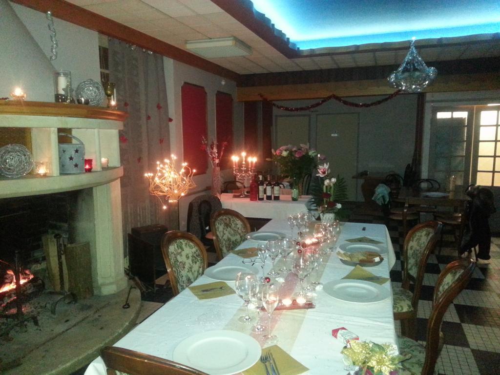 Hotel Central Chaunay Bagian luar foto