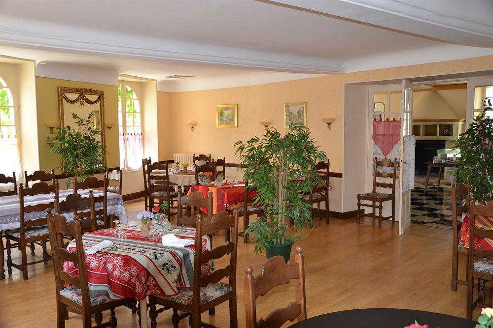 Hotel Central Chaunay Bagian luar foto
